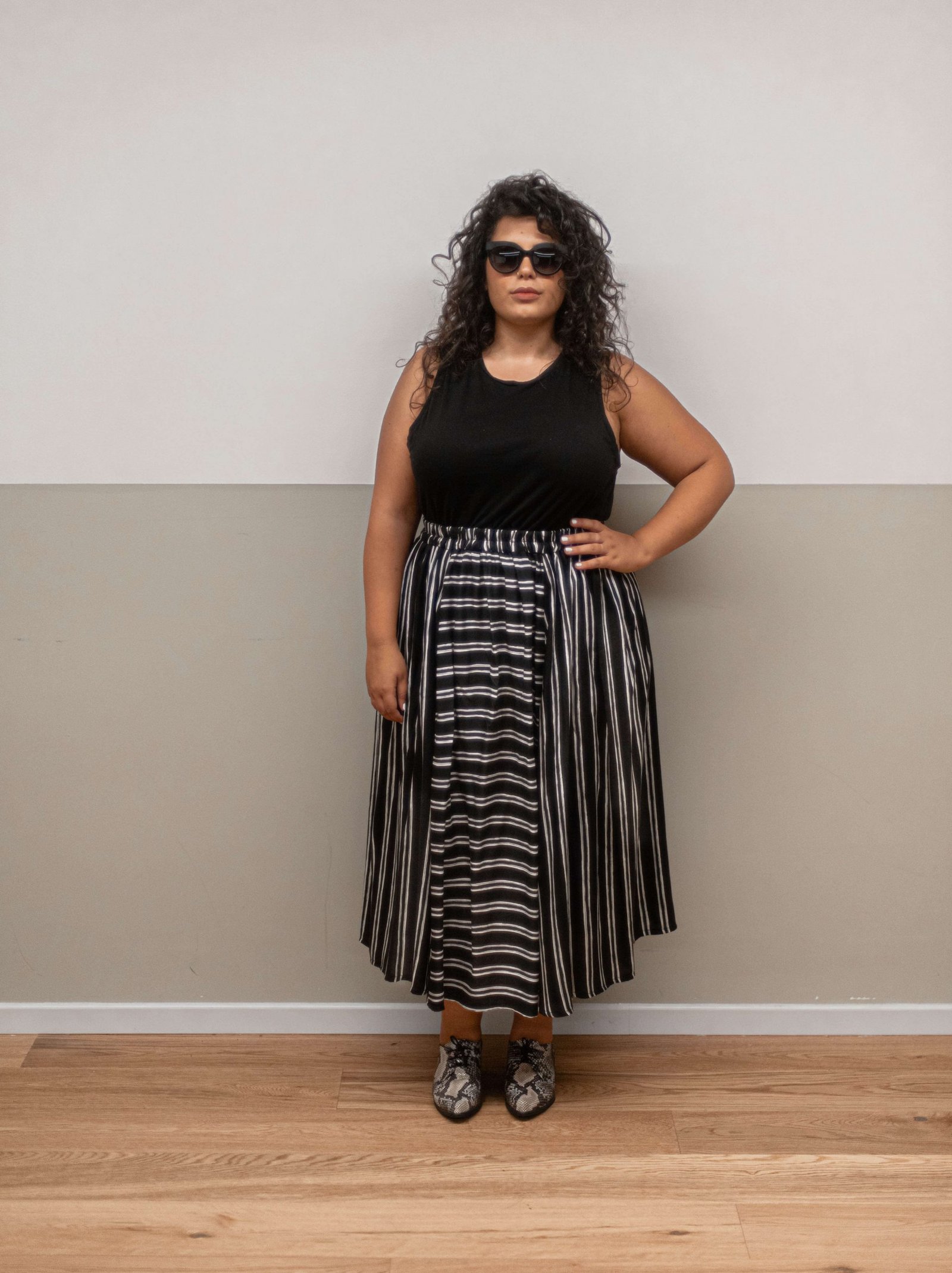 מחפשת חצאית מקסי מיוחדת המגיעה גם במידות גדולות?